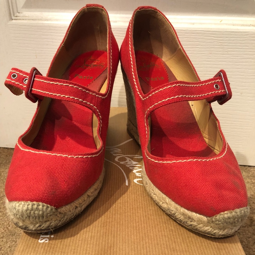 Mallorca louboutin red wedges